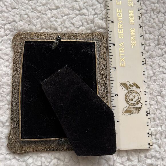 2 NEW Green Tree Gallery Photo Frame Rhinestone Red for 2 X 3” Photos Ornate - Picture 5 of 14